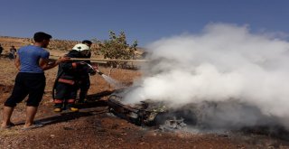 Siirtte Park Halindeki Araç Yandı