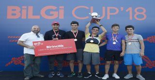 Bilgi Cup18 Birincilik Kupasını Özel Saint-Joseph Fransız Lisesi Aldı