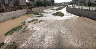 Sel Sonrası Yaralar Sarılıyor