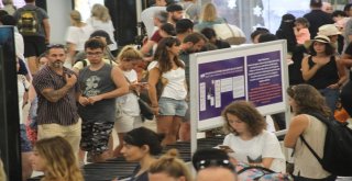 Atatürk Havalimanında Bayram Dönüşü Yoğunluğu