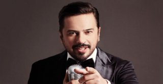 Emre Altuğ Ve İş Adamı Dağdelenin Mekanında Konser Maratonu