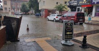 Tekirdağda Şiddetli Yağmur Sokakları Göle Çevirdi