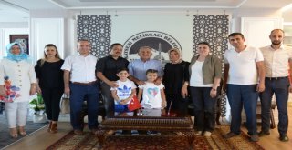 Minikler Başkan Büyükkılıçı Ziyaret Etti