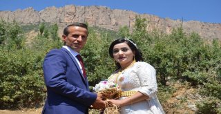 Balkaya Dağlarında Renkli Düğün