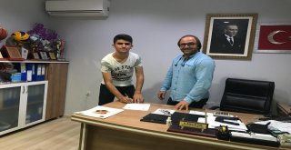 Akyazı Belediyesi Erkekler Voleybol Takımı 2. Ligde