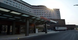 Dünyanın En Büyük Deprem İzolatörlü Binası Adanada