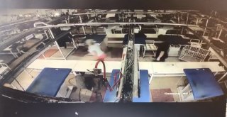 Çalışanların Selden Kaçış Anı Kameralara Yansıdı