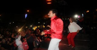 Ramazan Çelik Ve Sevgi Petek Konserine İlgi