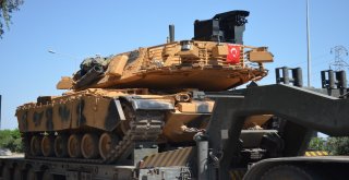 Suriye Sınırına Askeri Sevkiyat Sürüyor