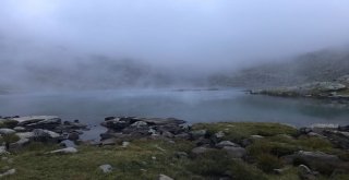 Dağcılar Kaçkarlarda Kara Yakalandı