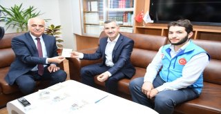 Çınarda Kurbanını Diyanete Bağışladı