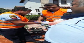 Fethiyede Boruya Sıkışan Çocuğu İtfaiye Kurtardı