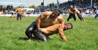 Yuntdağı Yağlı Güreş Festivali Başladı