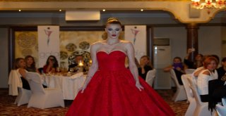 Bursada Cumhuriyet Defilesi