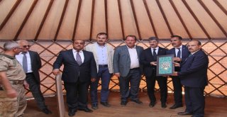 İçişleri Bakan Yardımcısı İnce Ahlatta