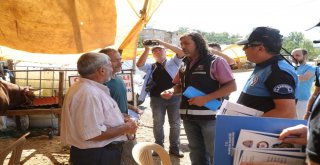 Polisten Kurban Satıcılarına Uygulamalı Sahte Para Uyarısı