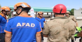 Jandarma Ve Afad Ekibinden Nefes Kesen Tatbikat