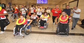 Avrupa Rekoru Kırarak Şampiyon Olan Engelli Sporcular Yurda Döndü