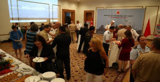 Çinde Zafer Bayramı Coşkusu