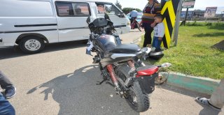 Motosiklet Sürücüsü Ağır Yaralandı
