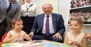 Başkan Uysal, Uluslararası İstanbul Arapça Kitap Fuarını Ziyaret Etti