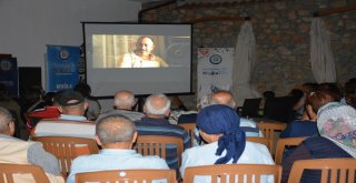 100 Yaş Evinde İftarlık Gazoz Filmi Gösterimi