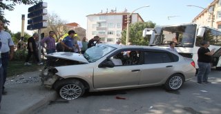 Trafik Kazası Sonrası Can Pazarı: 9 Yaralı