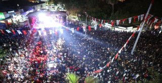 Demet Akalın Tapu Dağıtım Töreninde Sahne Aldı