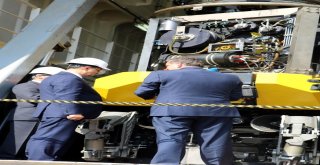 Enerji Bakanı Fatih Dönmez, Oruç Reis Gemisini Ziyaret Etti