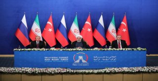 İran Cumhurbaşkanı Ruhani: Abd, Suriyede Bulundukça Kalıcı Barış Sağlanamaz