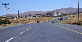 Belediye Kış Mevsiminde Zorluk Çıkaran Yolları Bakımdan Geçirildi