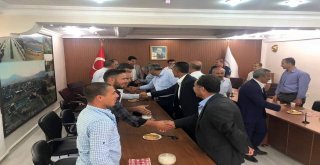 Kaymakam Alibeyoğlu Mehmetçikle Bayramlaştı