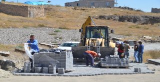 Bünyanda Yol Yapımı Çalışmaları Sürüyor