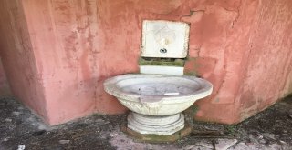 (Özel) Kurtuluş Savaşı Kahramanı Selahaddin Adil Paşanın Eşyaları Talan Edildi