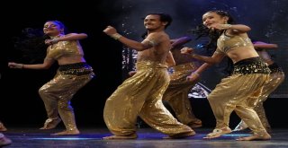 Bursa Festivalinde  Passage To Bollywood Rüzgarı