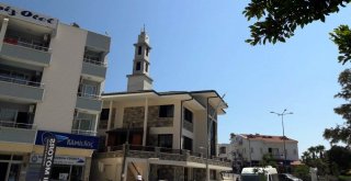 Datçada Kilise Görünümlü Cami Tartışması