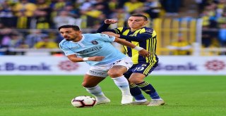 Spor Toto Süper Lig: Fenerbahçe: 0 - Medipol Başakşehir: 0 (Maç Devam Ediyor)