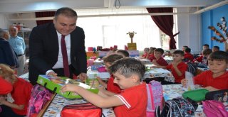 Başkandan Öğrencilere ‘Eğitim Seti