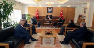 Muhtarlardan Vali Kamçıya Ziyaret