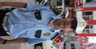 Polis Trafikte Can Güvenliği Mücadelesi Veriyor