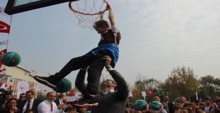 Kocaelide 10 Bin Öğrenci Basketbol Topuna Kavuştu