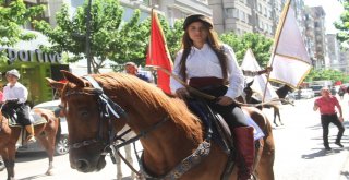 Atlı Okçular Elazığda Kıyasıya Yarıştı