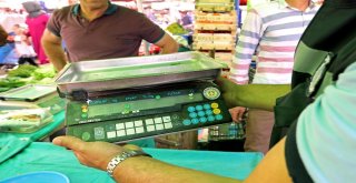 Bucada Pazarlara Sıkı Denetim