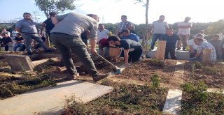 Hava Almak İçin Çıktığı Sokakta Kurşunların Hedefi Olan Kadın Son Yolculuğuna Uğurlandı