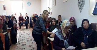 28 Eylül Dünya Kuduz Günü Nedeniyle Vatandaşlar Kuduz Konusunda Bilgilendirildi