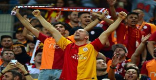 Spor Toto Süper Lig: Galatasaray: 0 - Göztepe: 0 (Maç Devam Ediyor)