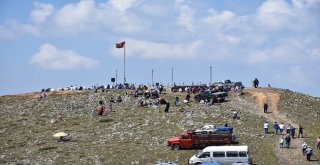 (Özel) Sakaryanın En Yüksek Noktasında Şehitler Dualarla Anıldı