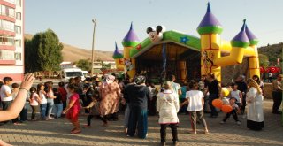 Bitlisteki Park Açılışında Çocuklar Tarafından İzdiham Yaşandı