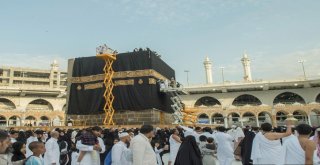 Kabenin Örtüsü Değiştirildi