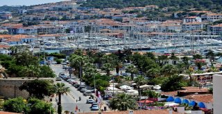 Ünlü Tatil Merkezi Çeşme Bu Yılda Capcanlı